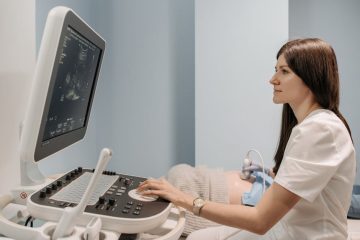 大肚按摩的專業指南：科學與實證分析